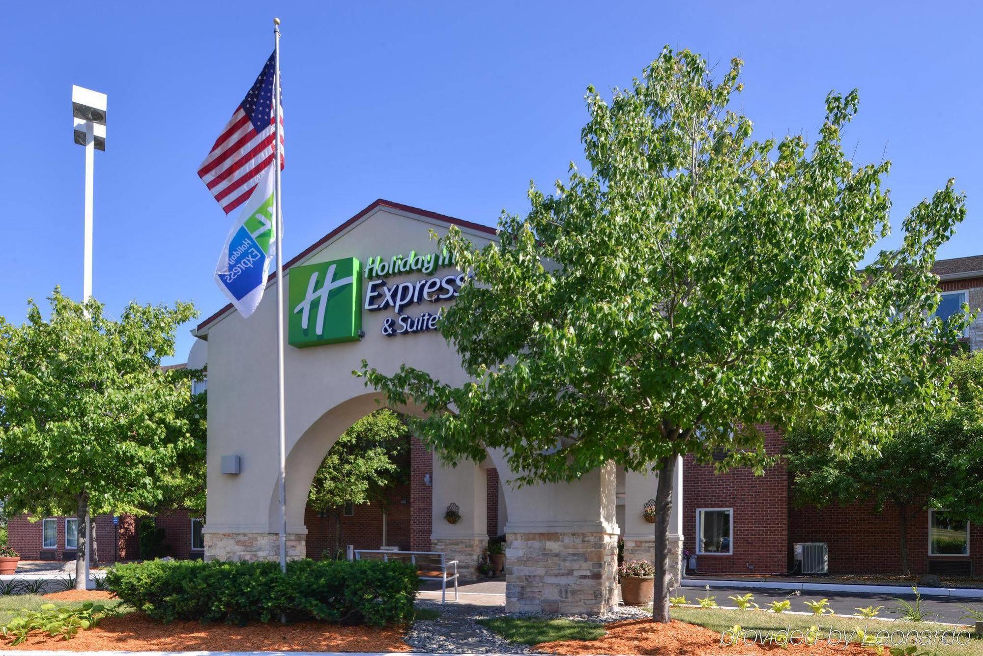 Country Inn & Suites By Radisson Benton Harbor-St Joseph Mi מראה חיצוני תמונה