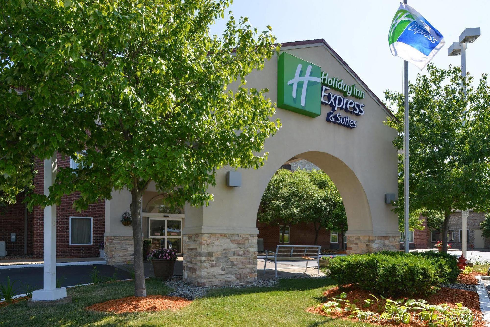 Country Inn & Suites By Radisson Benton Harbor-St Joseph Mi מראה חיצוני תמונה