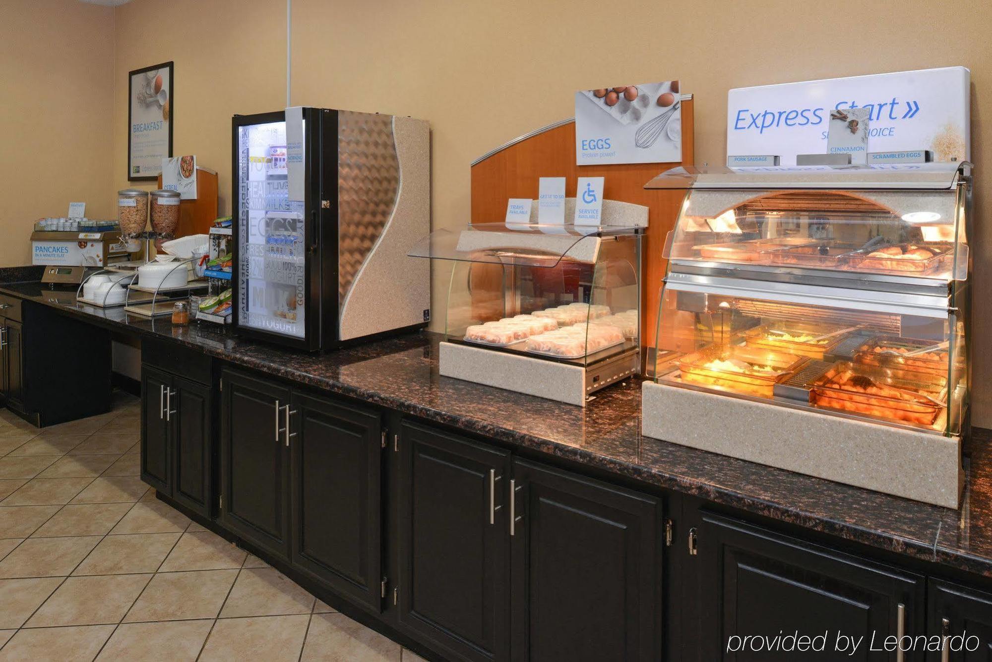 Country Inn & Suites By Radisson Benton Harbor-St Joseph Mi מראה חיצוני תמונה