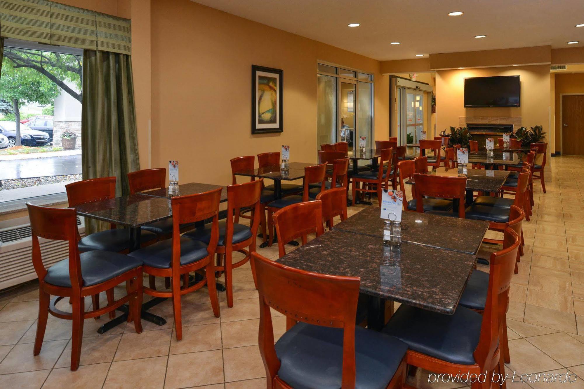 Country Inn & Suites By Radisson Benton Harbor-St Joseph Mi מראה חיצוני תמונה