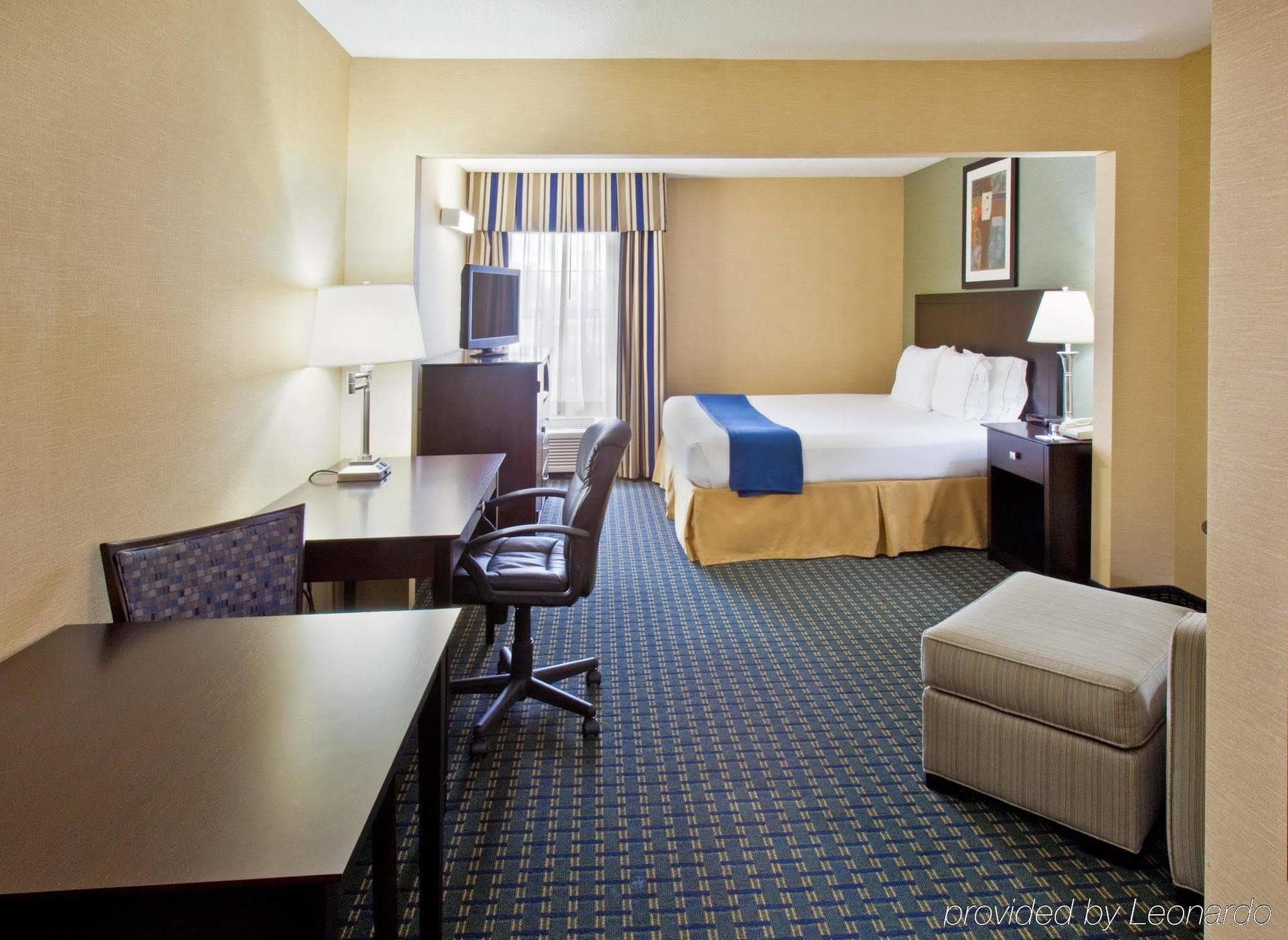 Country Inn & Suites By Radisson Benton Harbor-St Joseph Mi חדר תמונה