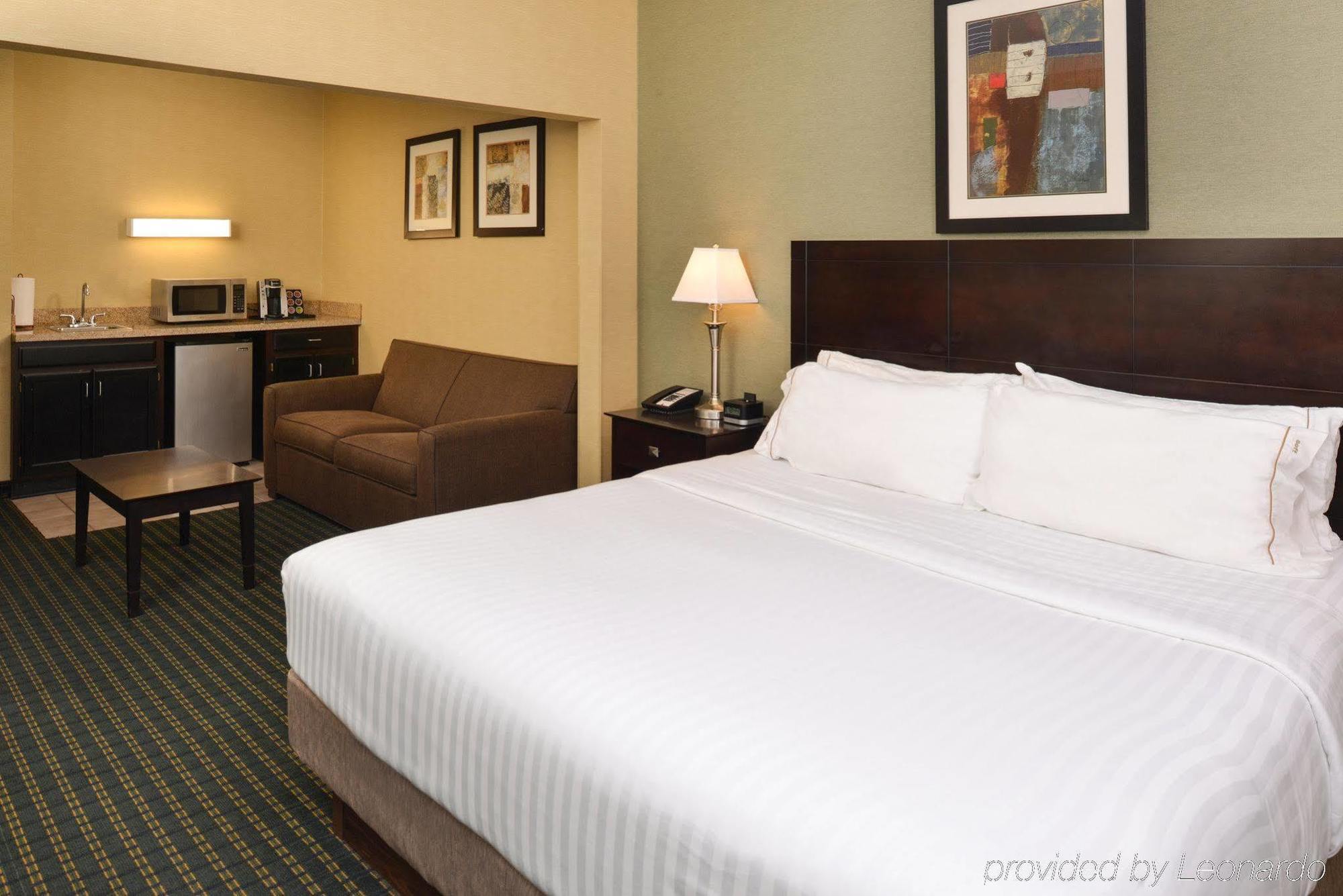 Country Inn & Suites By Radisson Benton Harbor-St Joseph Mi מראה חיצוני תמונה