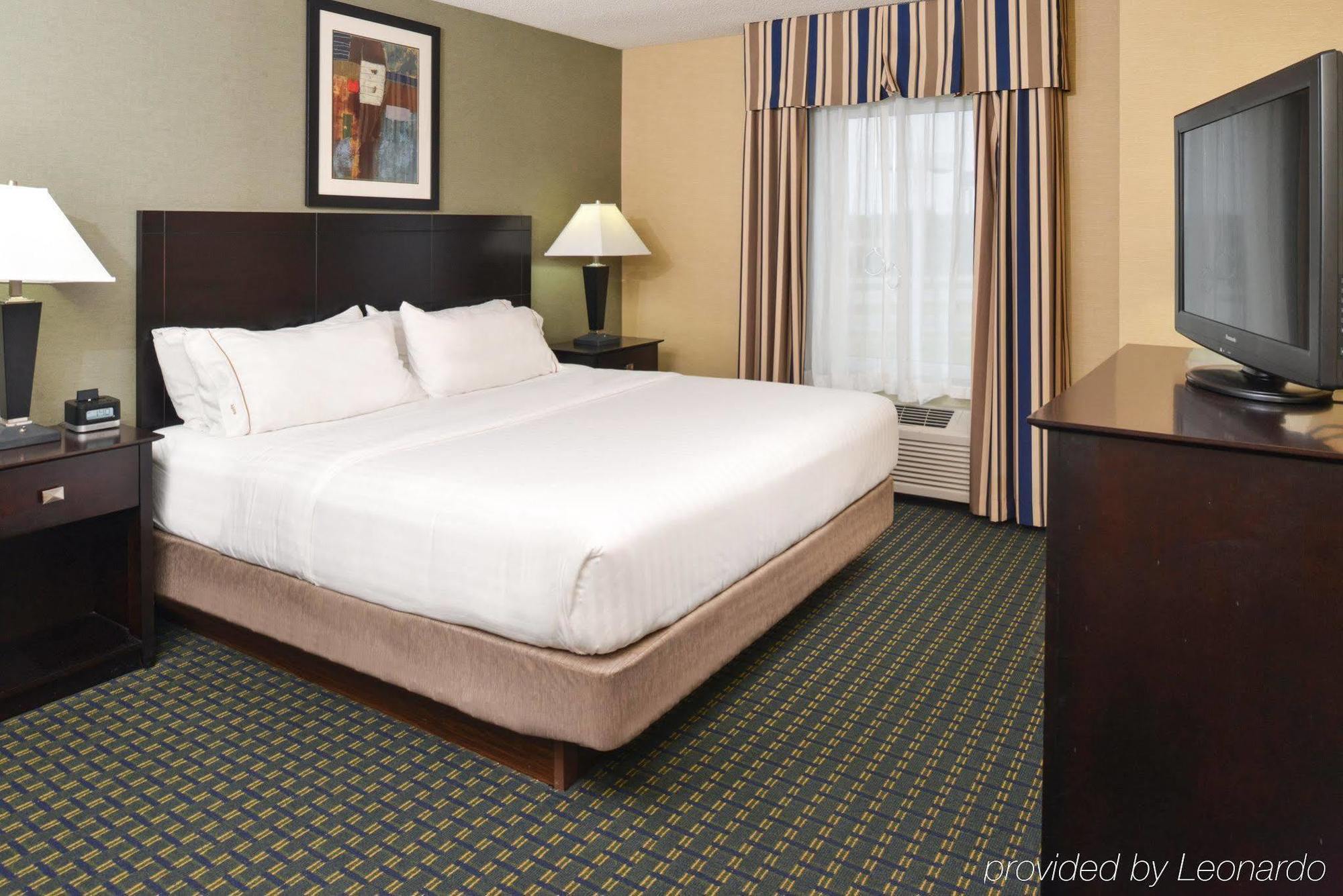 Country Inn & Suites By Radisson Benton Harbor-St Joseph Mi מראה חיצוני תמונה