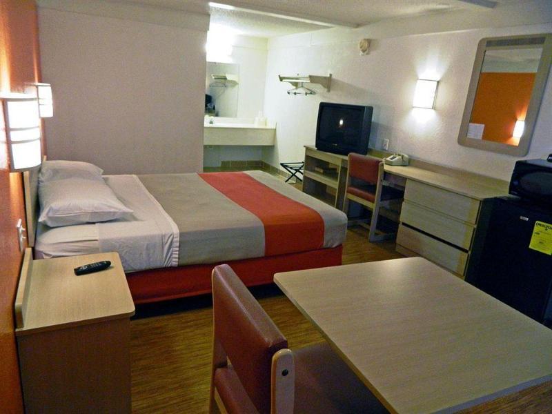 Country Inn & Suites By Radisson Benton Harbor-St Joseph Mi מראה חיצוני תמונה