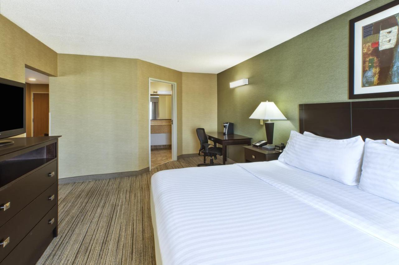 Country Inn & Suites By Radisson Benton Harbor-St Joseph Mi מראה חיצוני תמונה